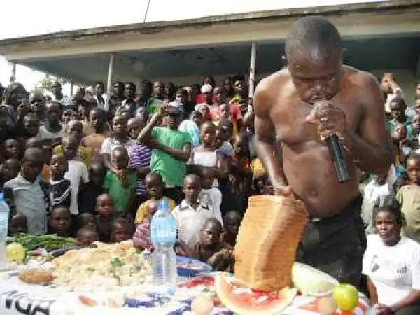 Does this man want to kill himself with food? (Photos)